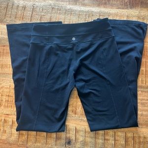Lululemon yoga pants